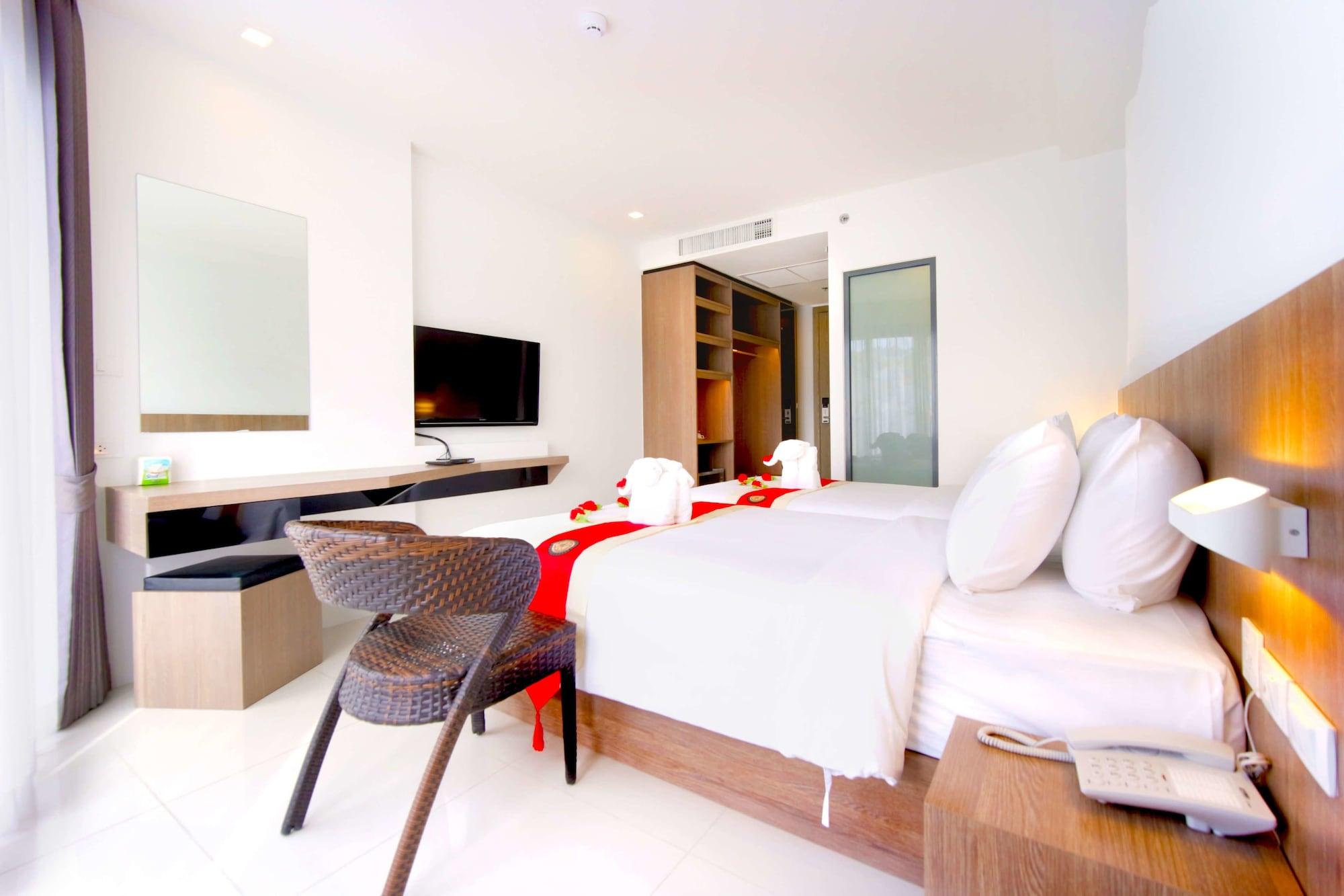 Phoenix Hotel Karon Beach Exterior foto