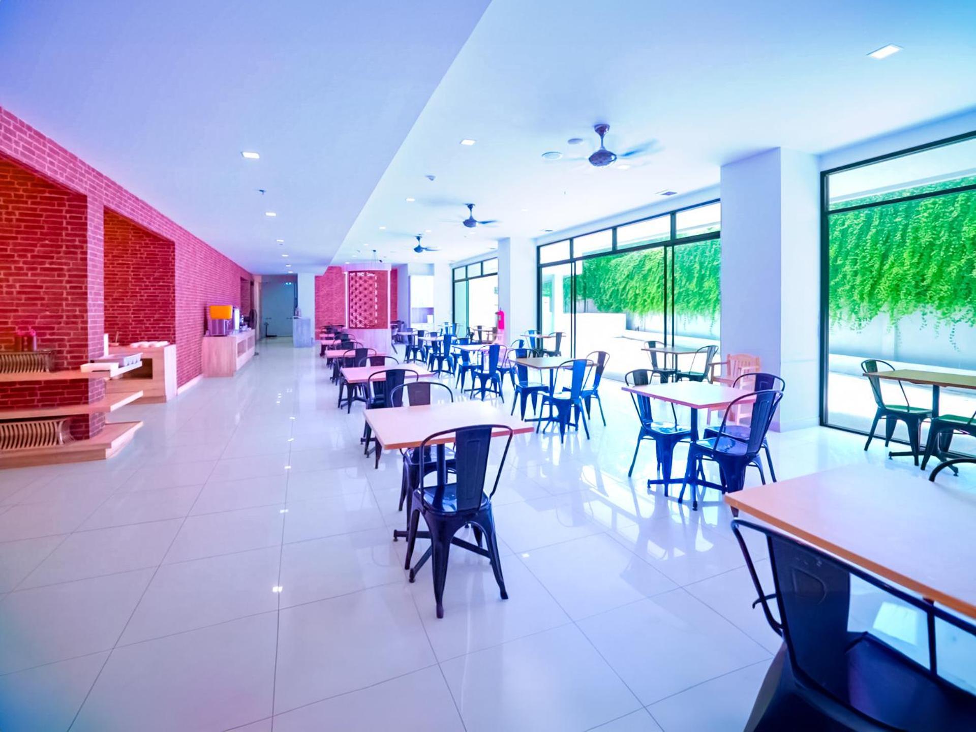 Phoenix Hotel Karon Beach Exterior foto